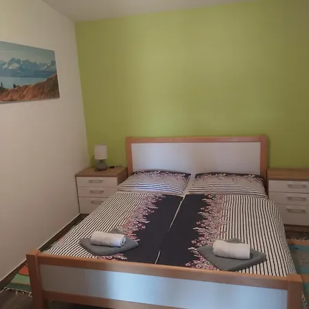 La-li-nea -top Location 5 Minute Walk ポレッチ