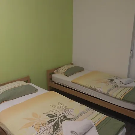 La-li-nea -top Location 5 Minute Walk ポレッチ