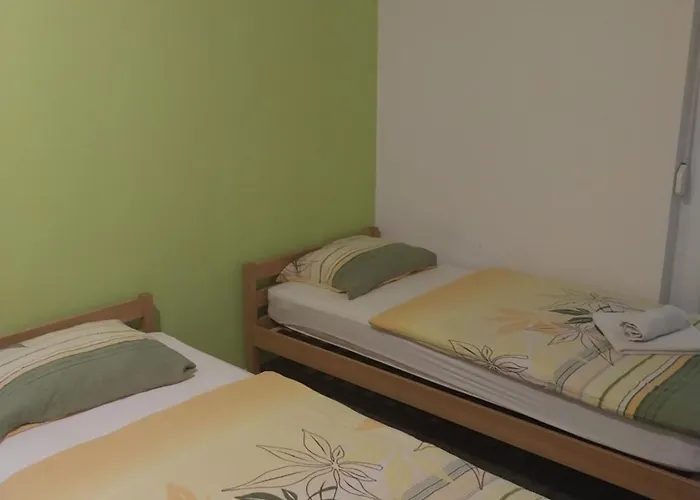 La-li-nea -top Location 5 Minute Walk ポレッチ